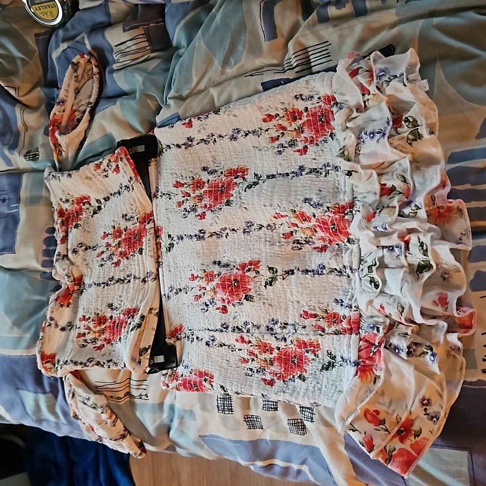 Forever 21 skirt with crop top